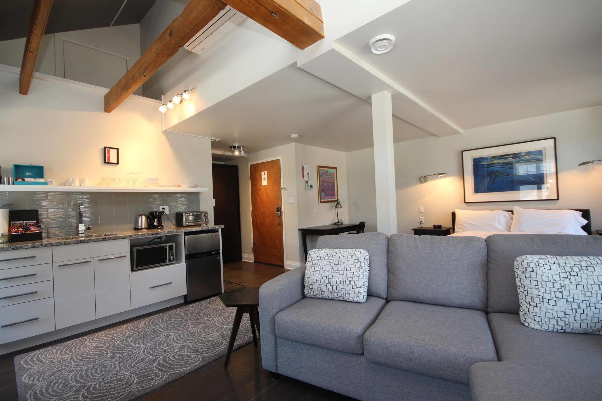 Kemptville Suites Exteriér fotografie