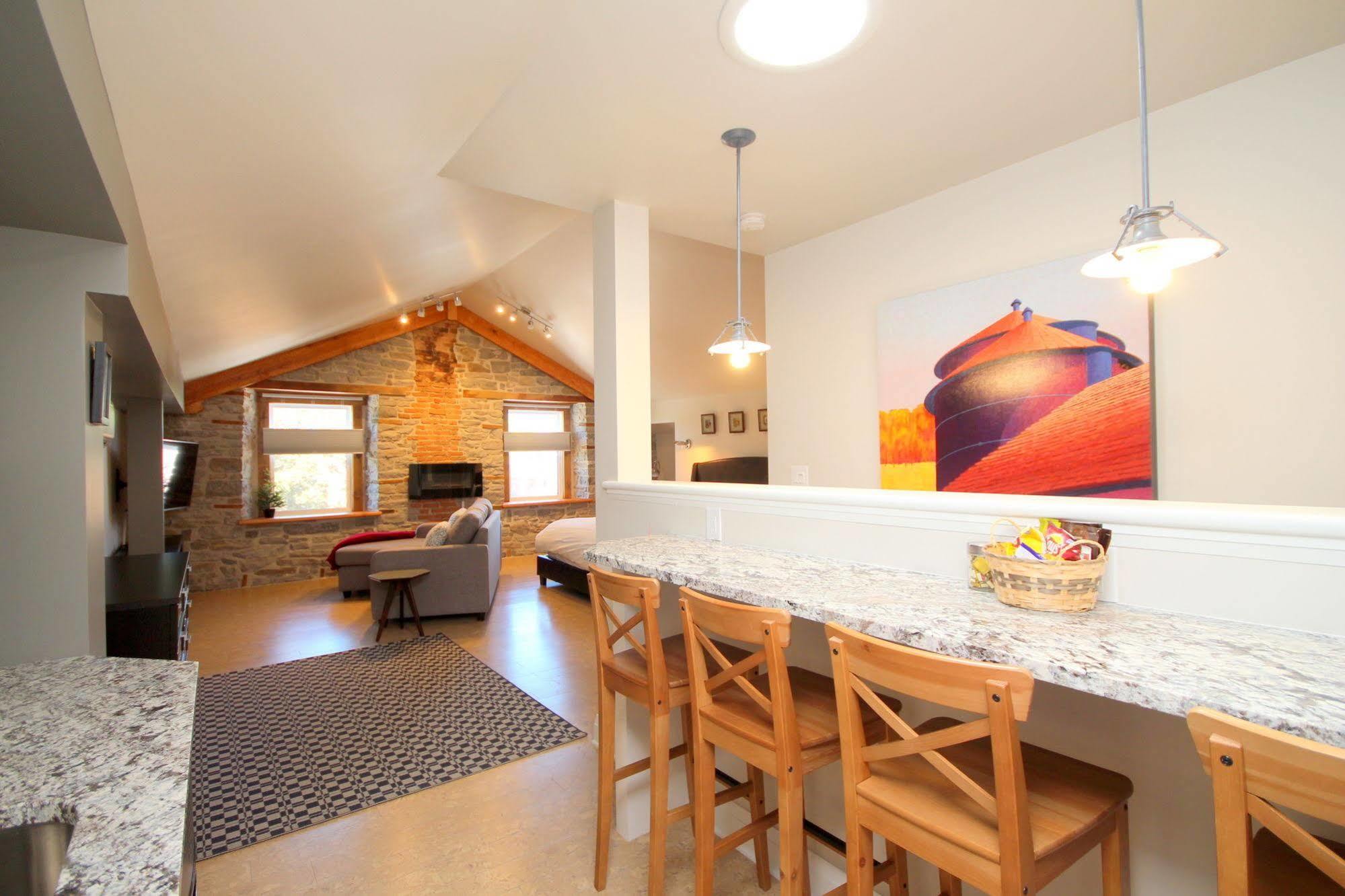 Kemptville Suites Exteriér fotografie